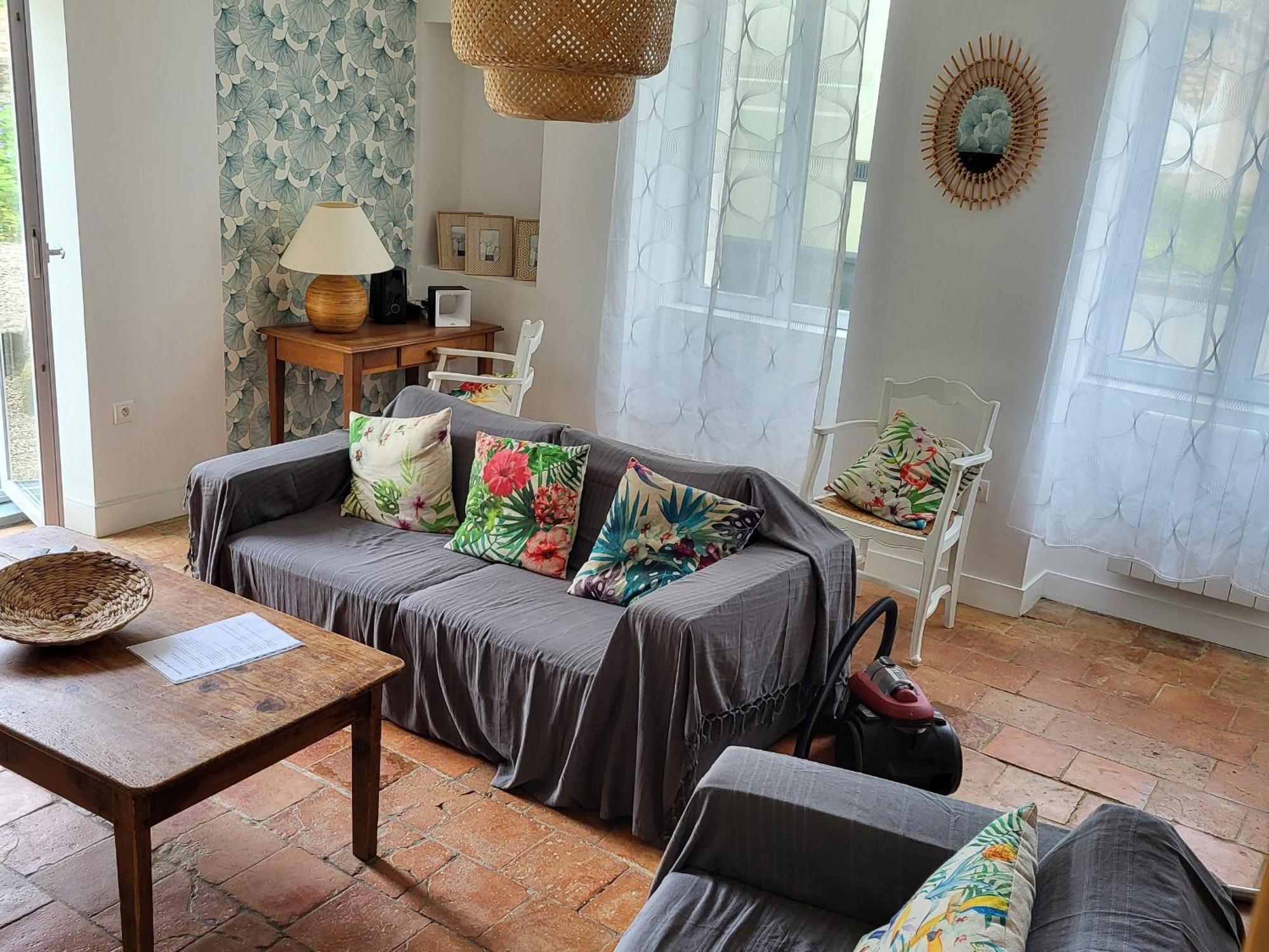 Maison De Village Avec Jardin, Parc Prive Et Box Fibre, Animaux Bienvenus, A 15 Min Du Mans - Fr-1-410-333 Mézières-sous-Lavardin Eksteriør billede