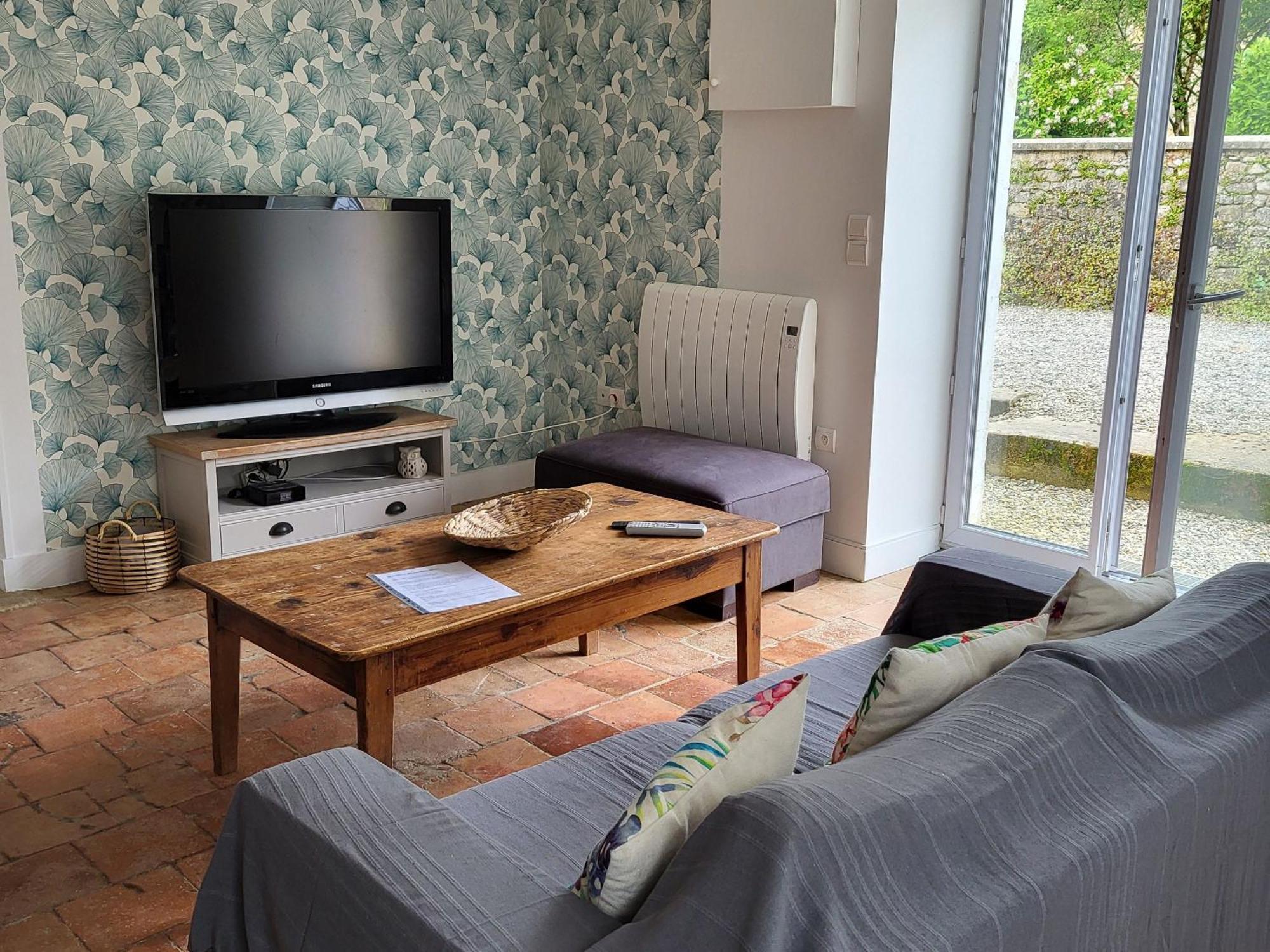 Maison De Village Avec Jardin, Parc Prive Et Box Fibre, Animaux Bienvenus, A 15 Min Du Mans - Fr-1-410-333 Mézières-sous-Lavardin Eksteriør billede